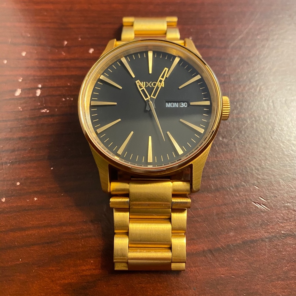 Sentry SS Nixon Men’s Watch